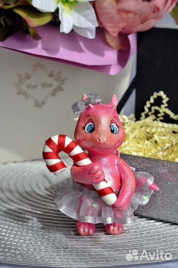 Розовый дракончик