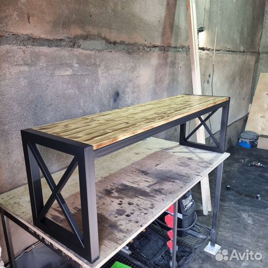 Скамейка в стиле лофт