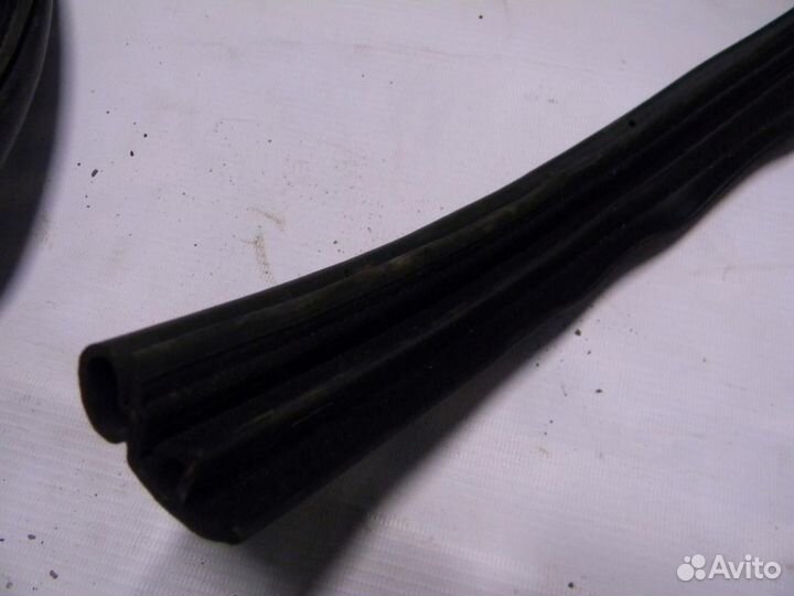 Уплотнитель (внутри) Focus II 2008-2011