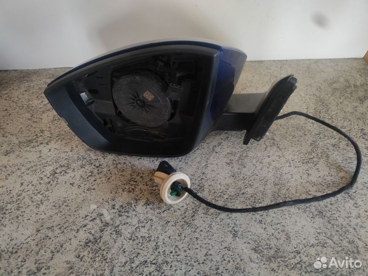 Зеркало левое Skoda Karoq 57r857501b5k