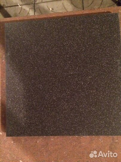 Керамическая плитка новая 200*300