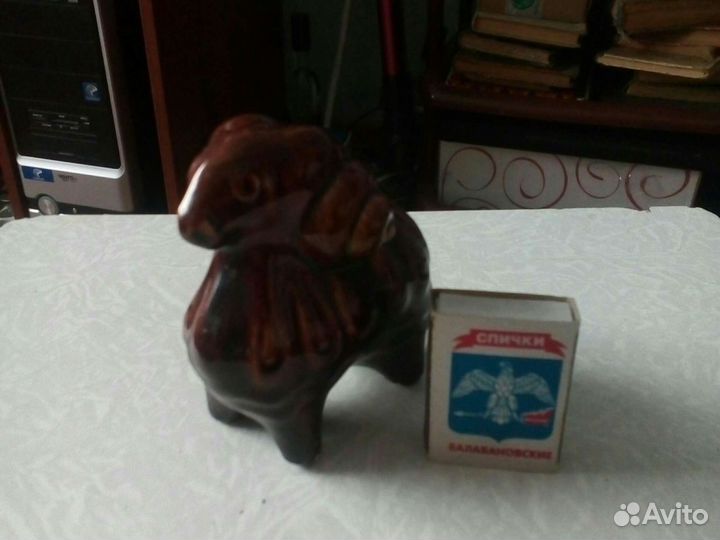 Статуэтки разные