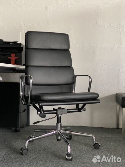 Кресло Eames HB Soft Pad Executive Chair EA 219
