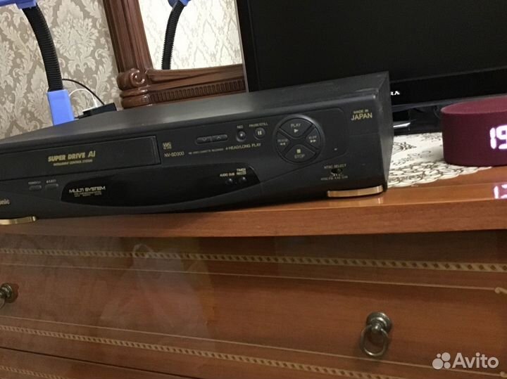 Видеомагнитофон panasonic