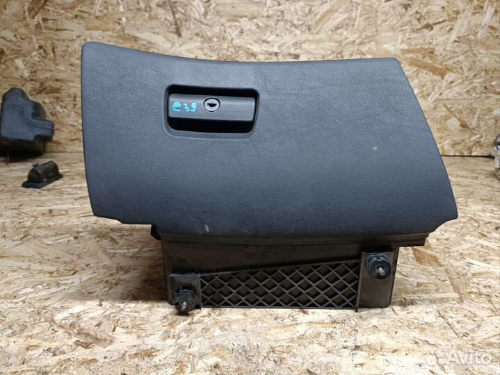 Бардачок BMW e39 M57 2000