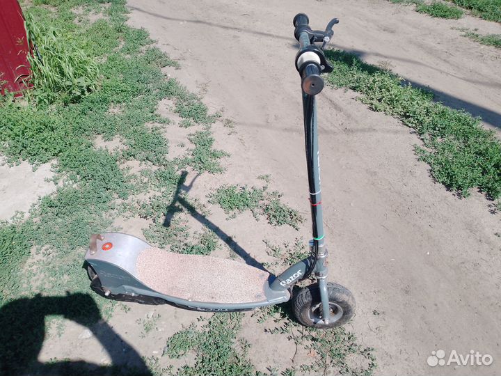 Электро самокат Razor