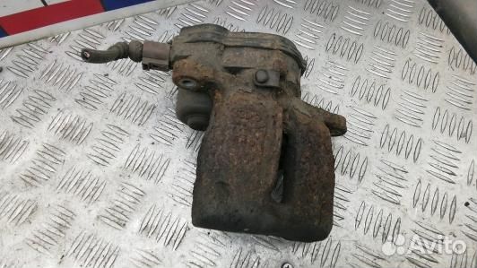 Суппорт тормозной задний правый audi A6 C7 (DEA25O