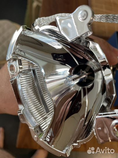 Продам оригинальные линзы cadillac srx 2