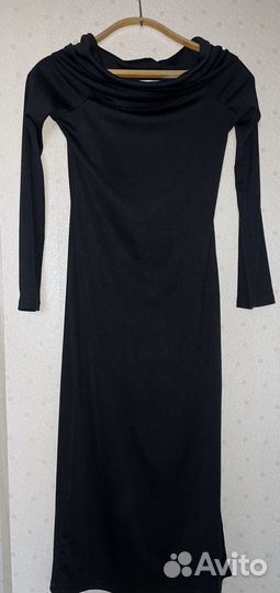 Платье с воротником 46