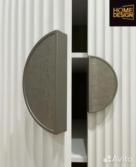 Шкаф с фрезеровкой