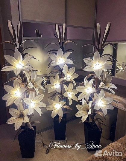 Светильник лилия