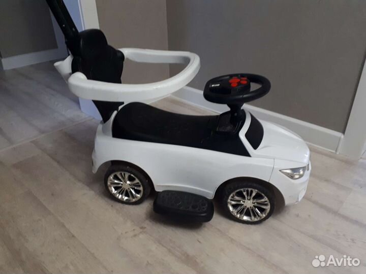 Машинка-каталка