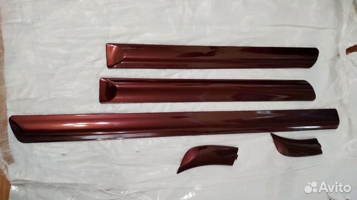 Молдинги на ваз 2114-2115 окрашенные в цвет 