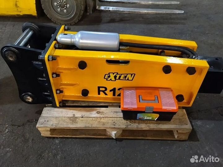 Гидромолот R1200 для экскаваторов 10-18 тонн
