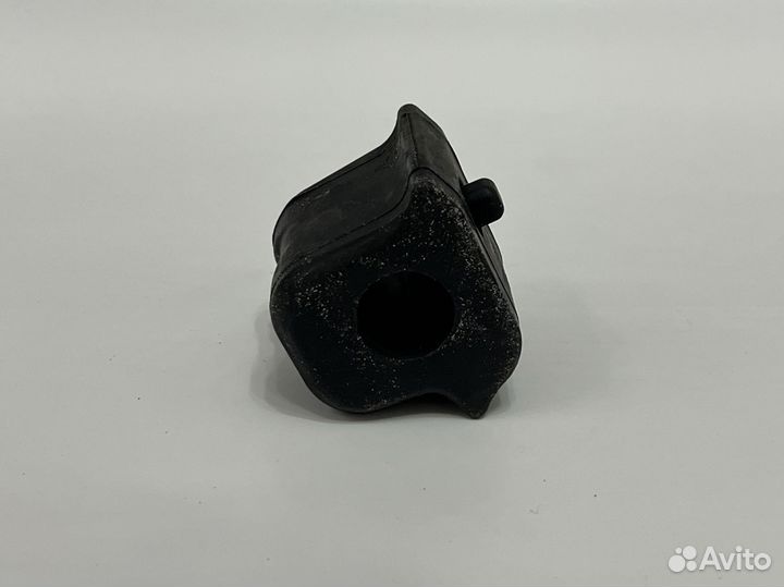 Втулка стабилизатора Toyota Rav-4 3 пок