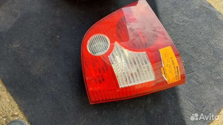 VW polo хетчбэк фонарь до 05г. правый левый