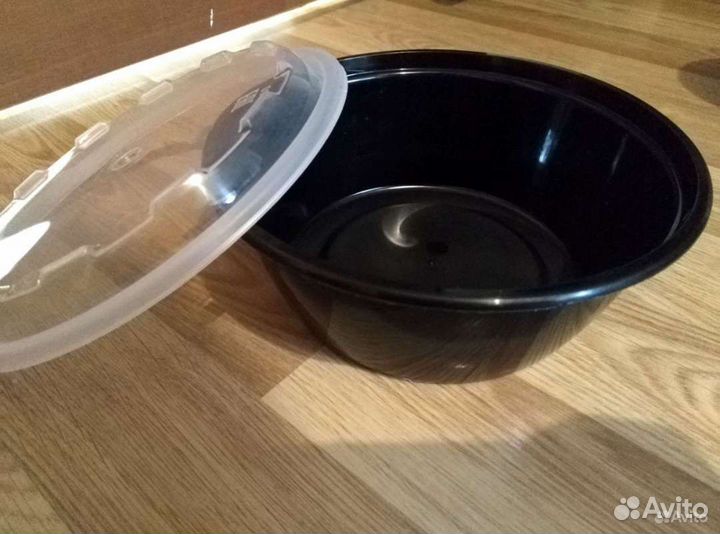 Пластиковые контейнеры, стаканы,крышки