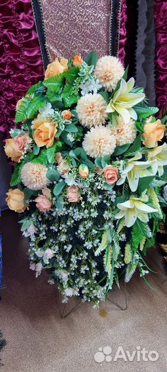 Ритуальные венки и корзины