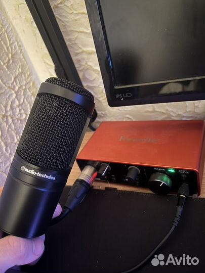 Микрофон студийный