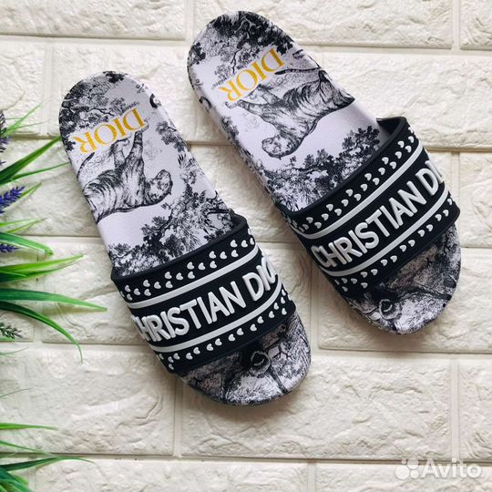 Продаю новые Шлепанцы Christian Dior качество LUX