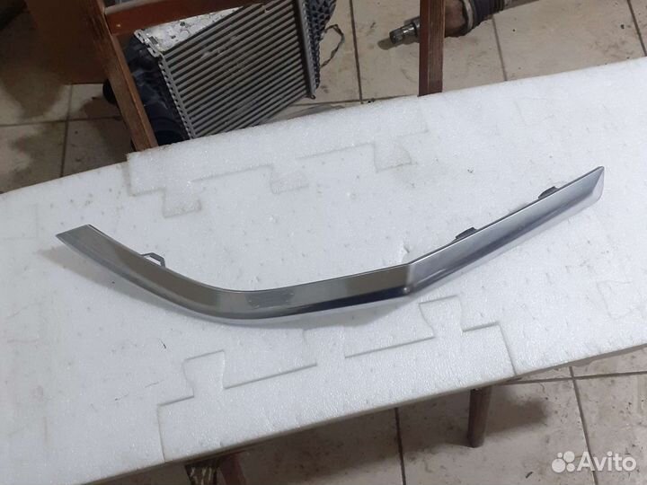 Накладка заднего бампера правая Santa Fe 4