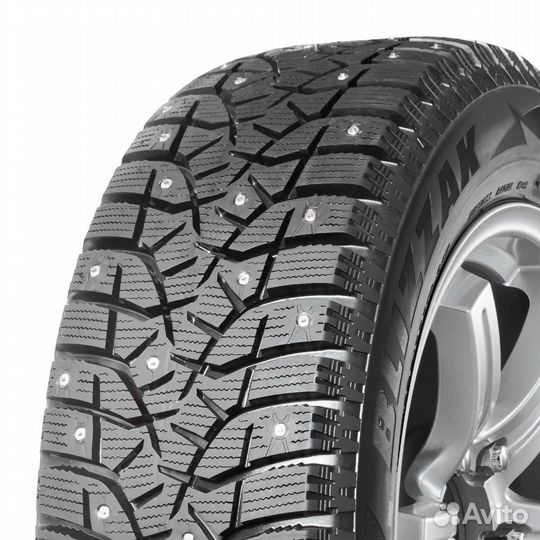 Bridgestone Blizzak Spike-02 235/60 R16 100T