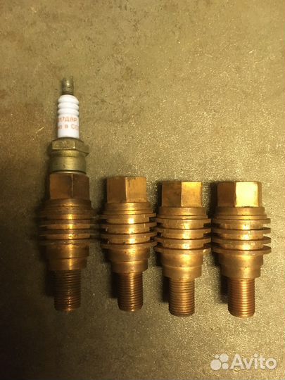 Вставка резьбовая под свечу зажигания