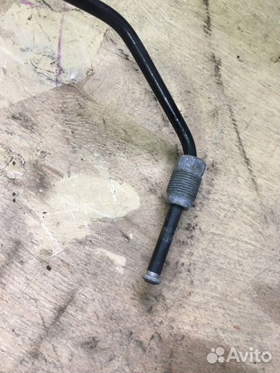 Трубка тормозная передняя левая Citroen C4