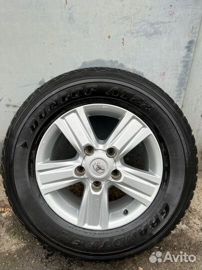 Диск с резиной Dunlop r18 285*60, сверловка 5х150