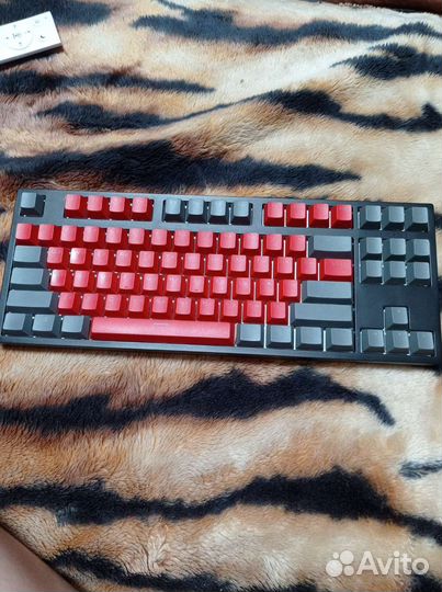 Игровая механическая клавиатура red square tkl