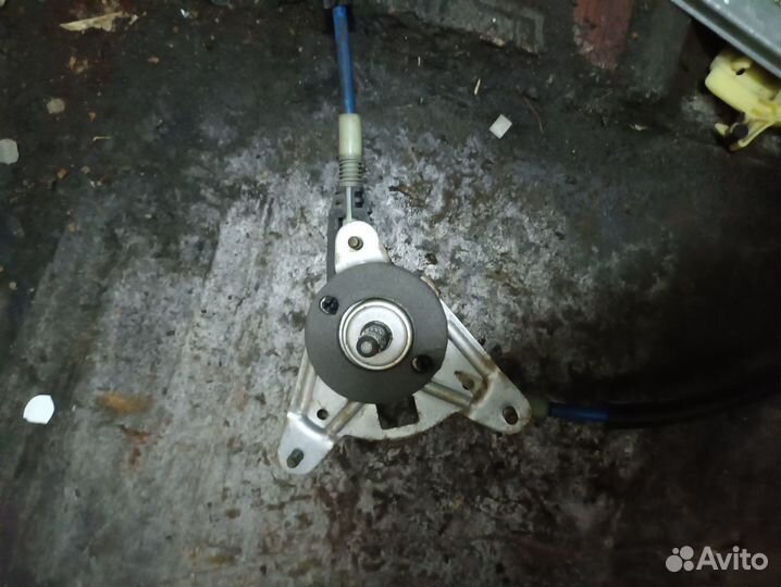 Стеклоподъёмник задней правой двери Citroen Xsara