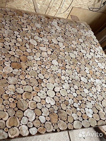 Панно из можжевельника