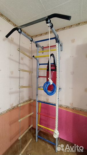 Детская шведская стенка