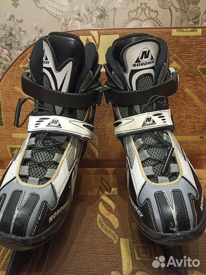 Коньки хоккейные детские размер 39