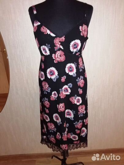 Платье, сарафаны разные, на каждый день и на выход