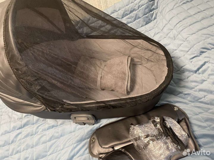 Коляска roan bass next 3 в 1