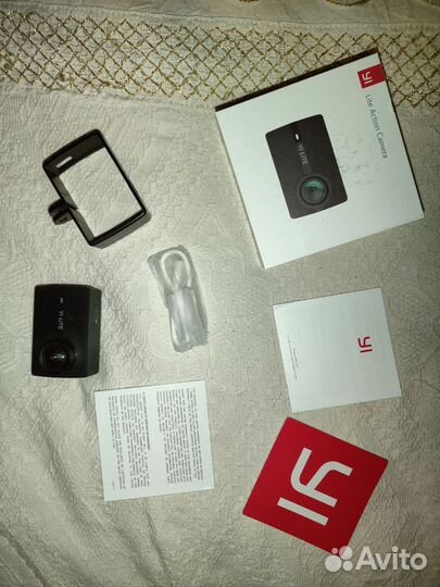 Экшн камера YI lite