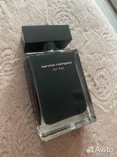 Narciso rodriguez for her