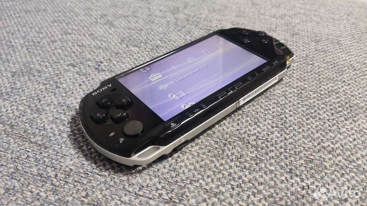 PSP 3001,прошитая, много игр
