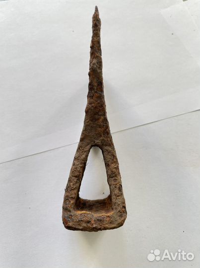 Топор старинный
