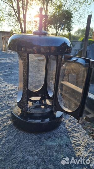 Вазы гранитные