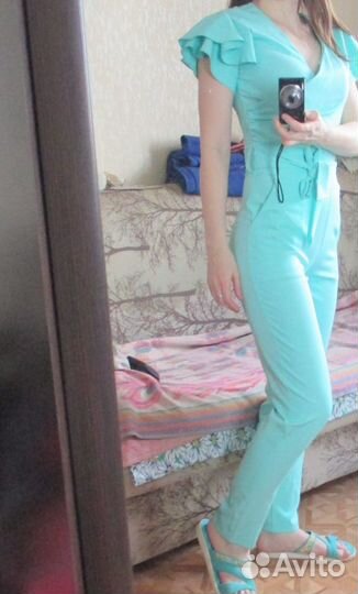 Комбинезон брючный новый мятный цвет 42-44 размер