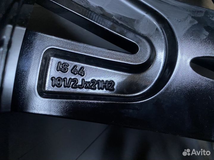 Оригинальные колеса BMW 7 series VII G70 R21