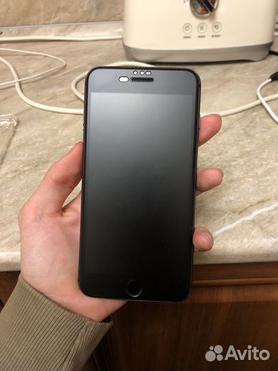 iPhone 8 Plus, 64 ГБ