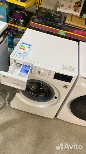 Стиральная машина LG F4J5TNP3W белый