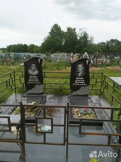 Памятники