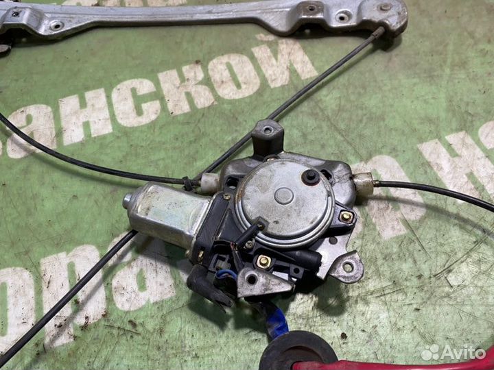 Стеклоподъемный механизм передний правый Infiniti