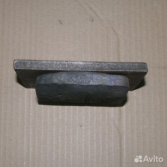 Вкладыш кронштейна рессоры с пластиной (Пластина с