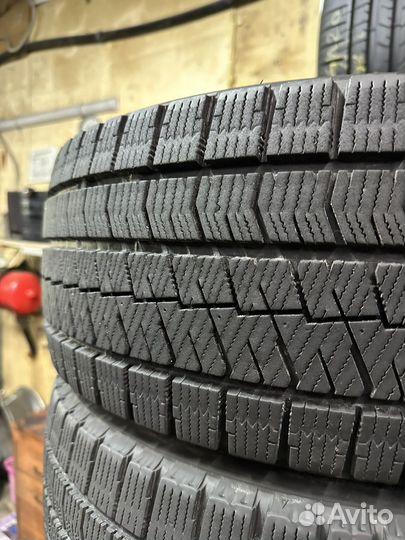 Bridgestone Blizzak Ice 225/45 R18