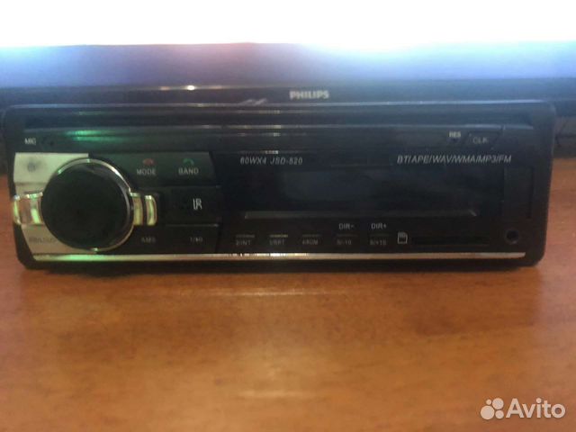 Автомобильный магнитофон